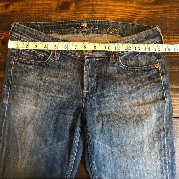 7 For All Mankind Women’s 27 Flare Jeans Light Wash Denim Boho Festival Stretch - Picture 8 of 16